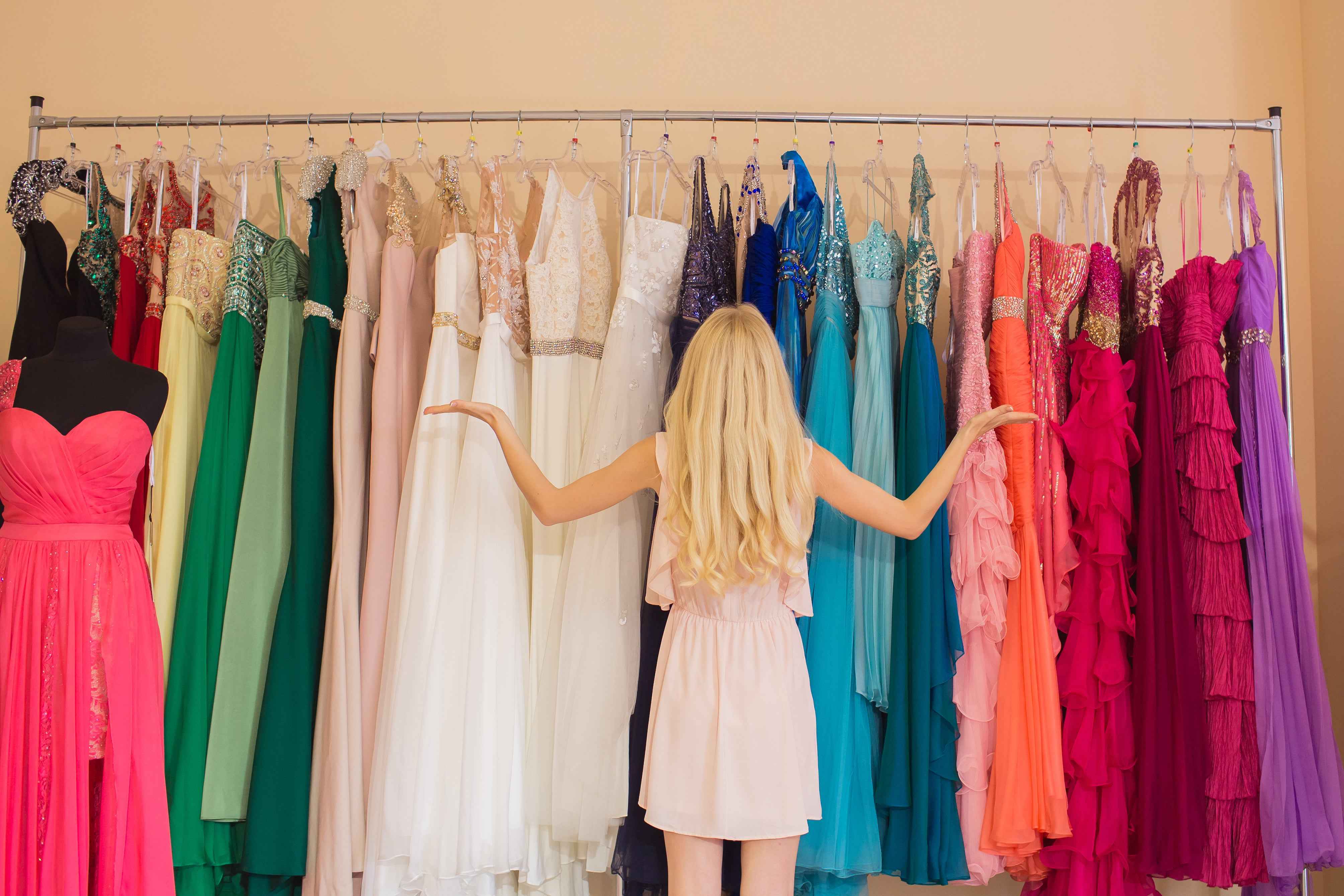 Why Bella Luna Gowns? - Bella Luna Gowns