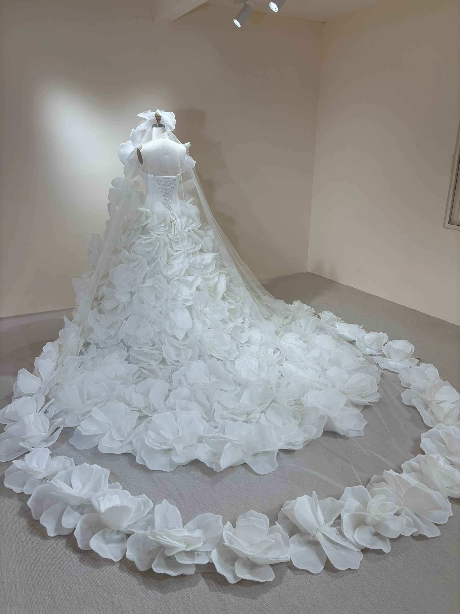 Fleur Royale 3D Floral Wedding Veil