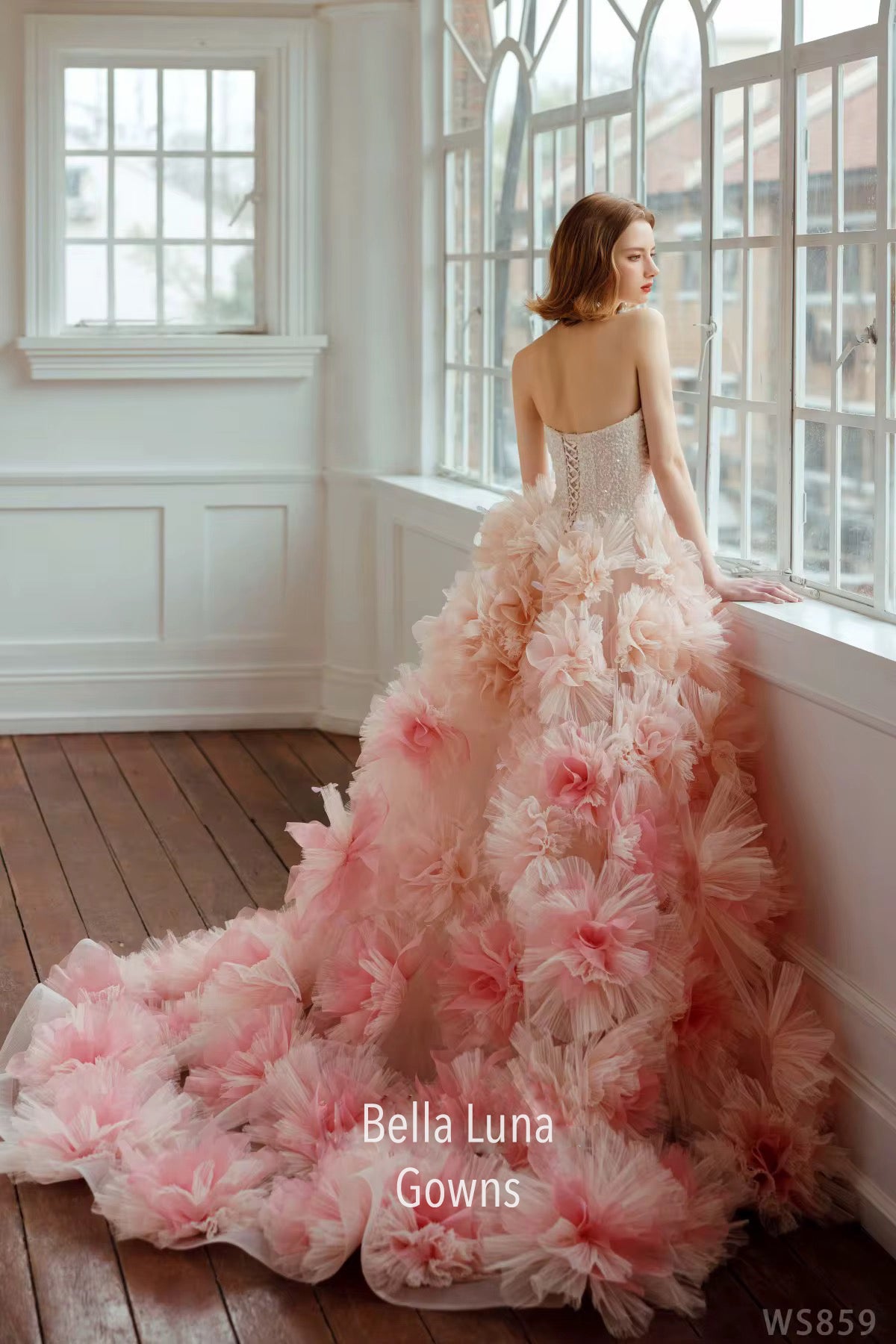 VIPWS859 - Bella Luna Gowns