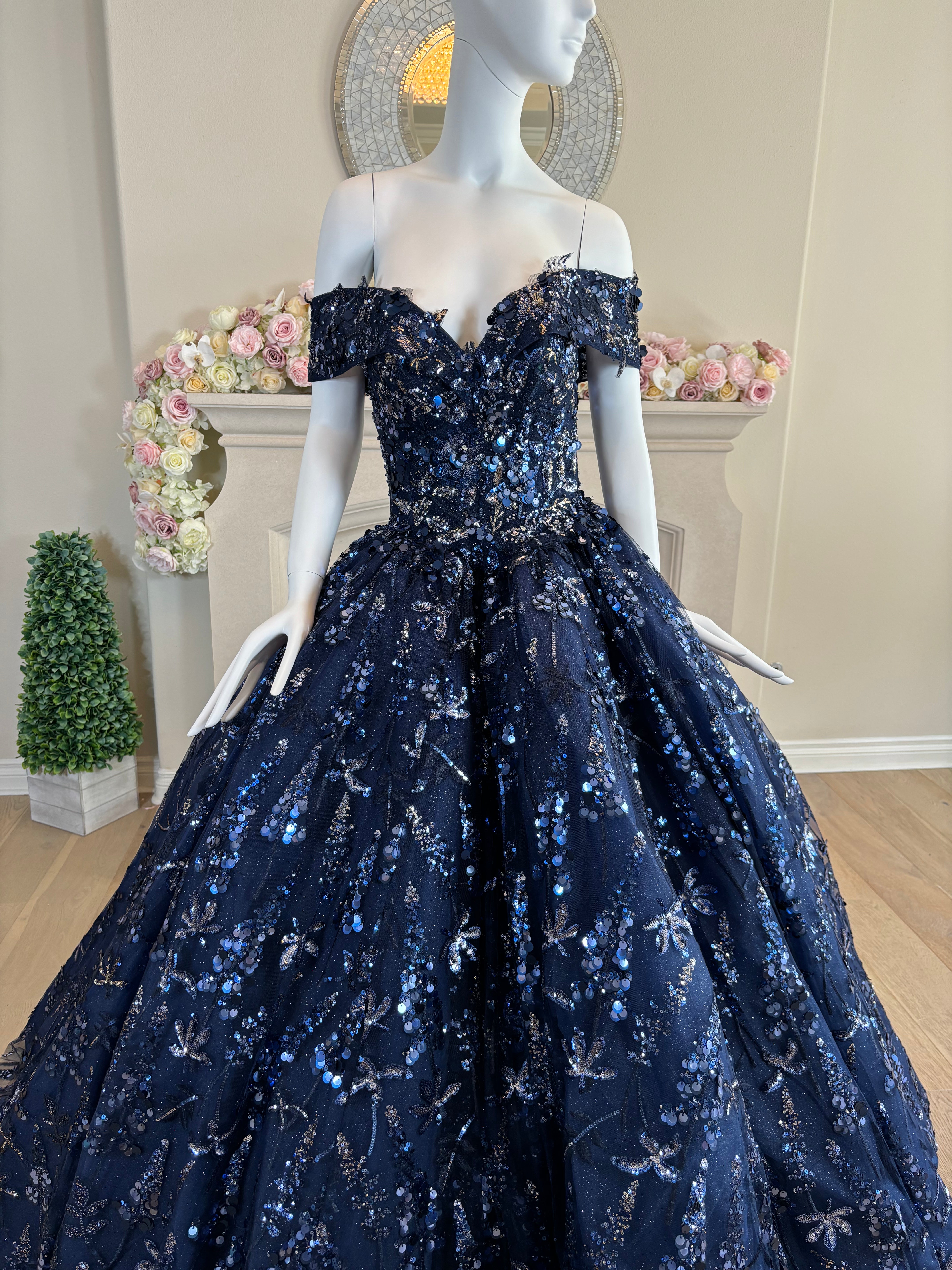LA015 - Bella Luna Gowns