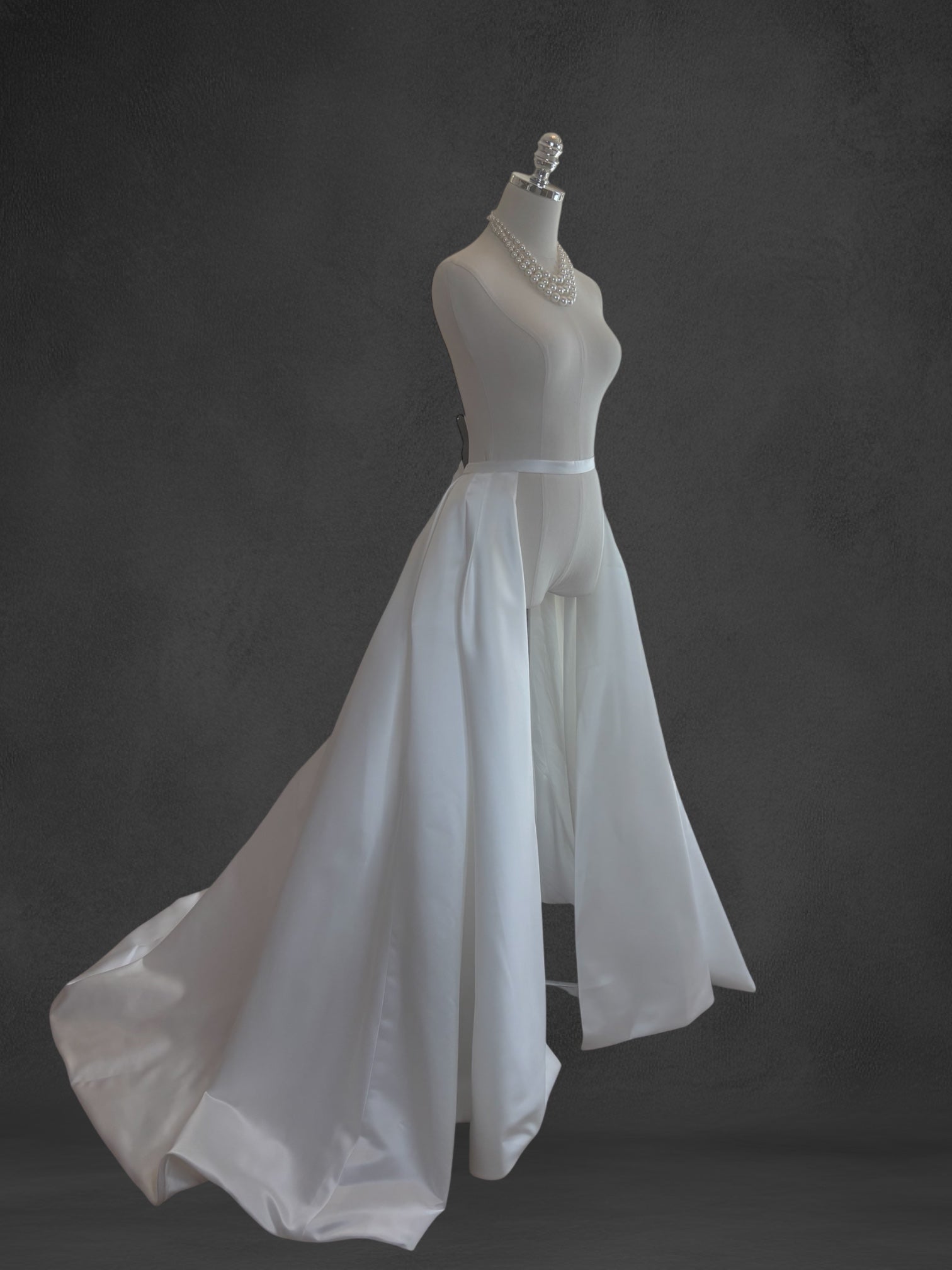 Vespera Removable Overskirt