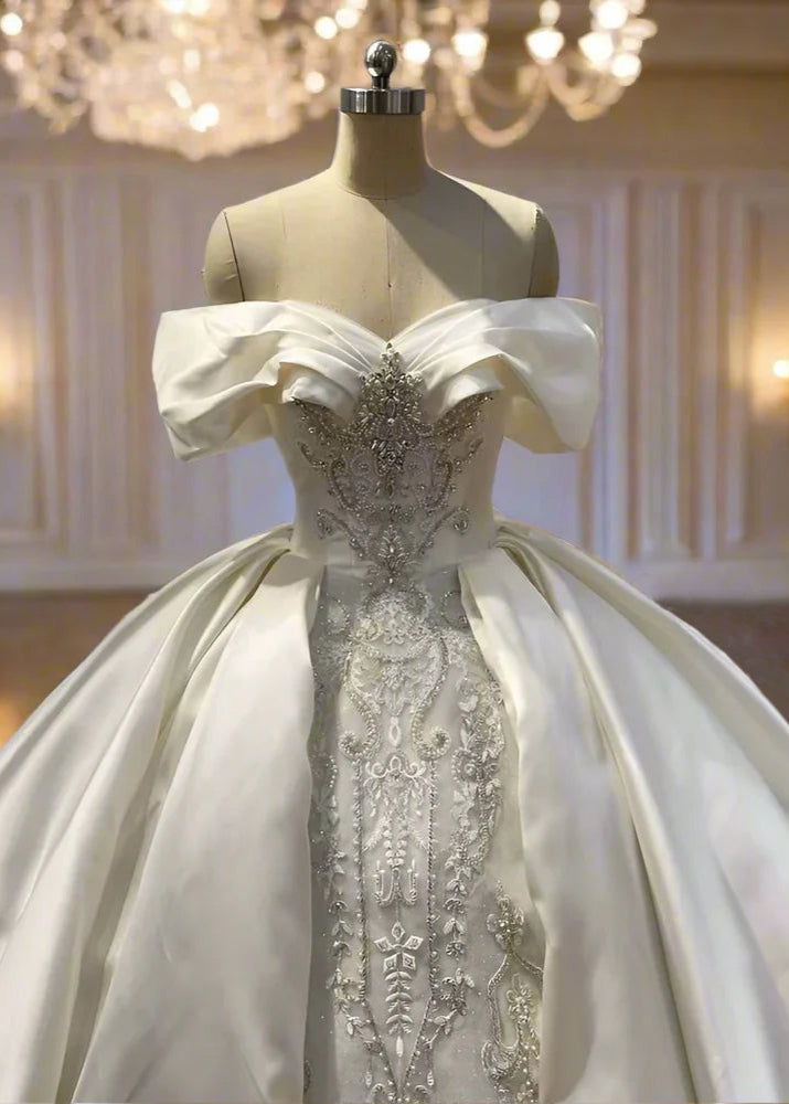 Bella 1102 - Bella Luna Gowns