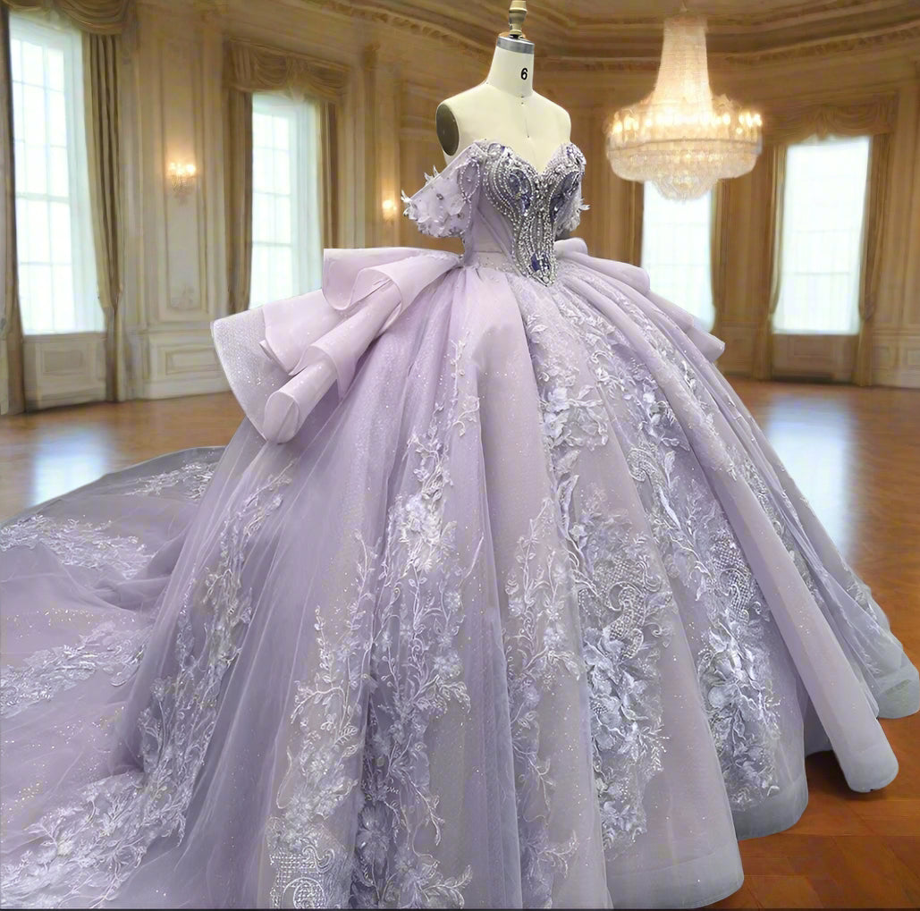 PR018 - Bella Luna Gowns