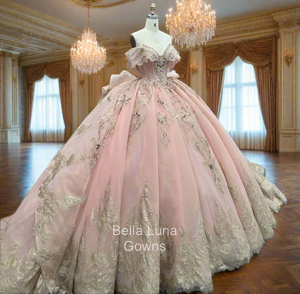 PR011 - Bella Luna Gowns