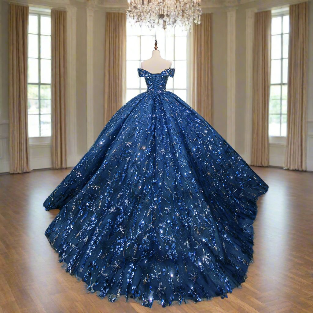 LA015 - Bella Luna Gowns