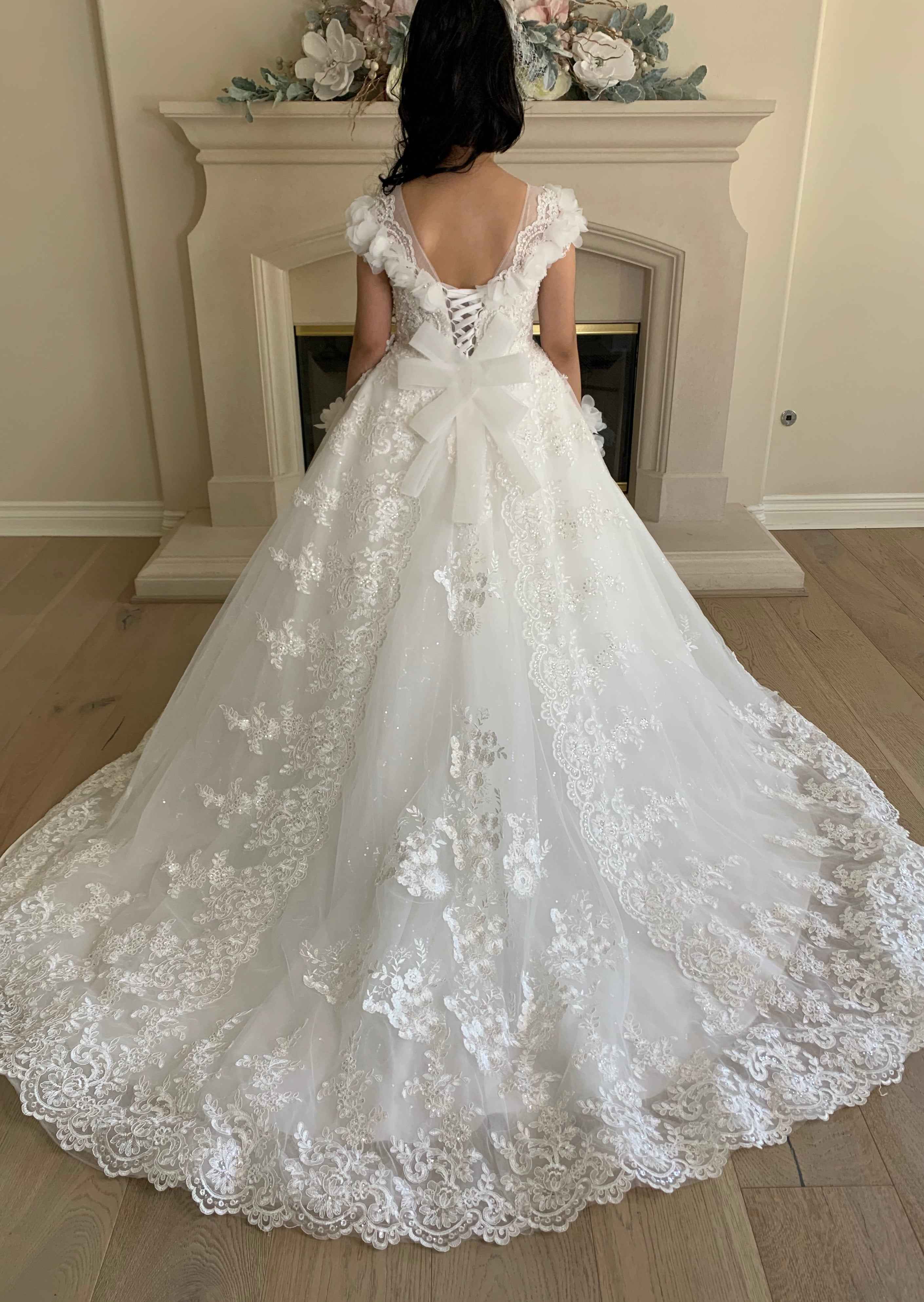 Snow White - Bella Luna Gowns