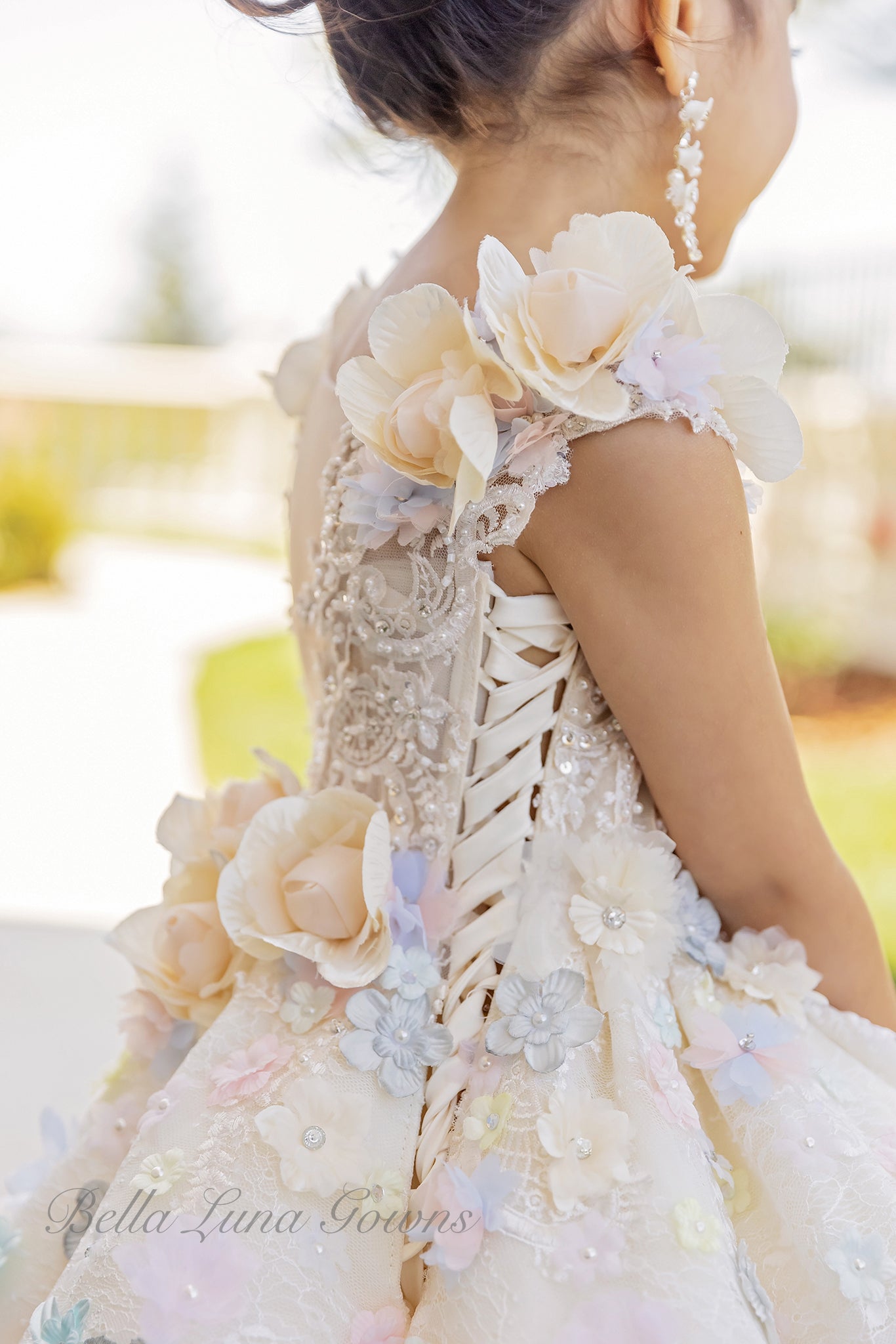 White Blossom - Bella Luna Gowns